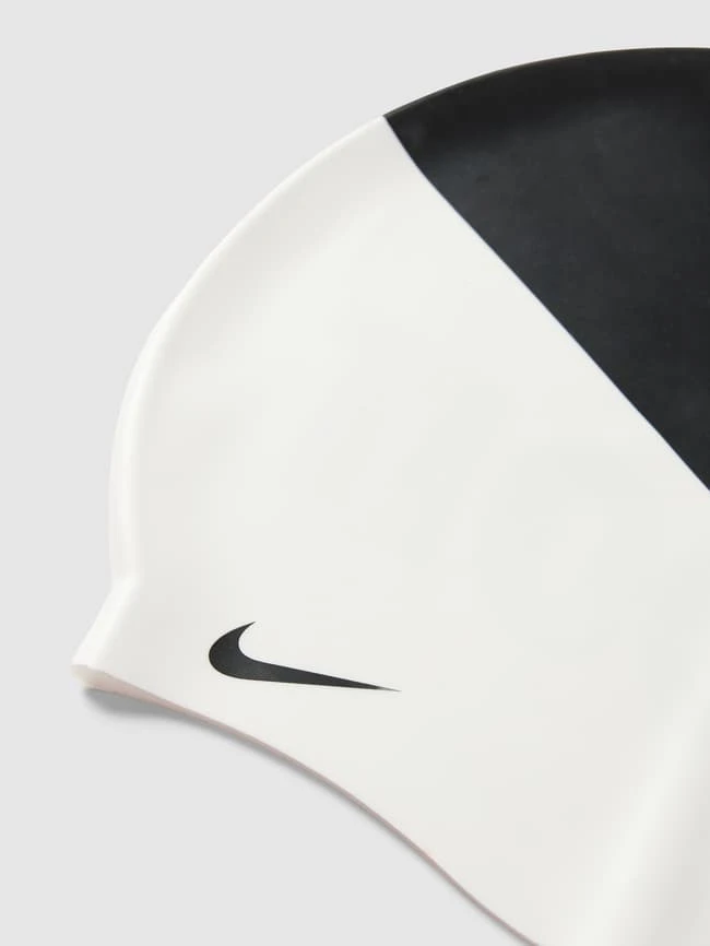 Nike Badekappe Mit Statement-Print Modell 'SLOGAN CAP' - Schwarz 4 Nike Badekappe Mit Statement-Print Modell 'SLOGAN CAP' - Schwarz – Bild 2